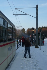 Nun geht die Ballerei los.