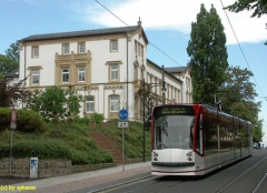 Gotha-Bahnhofsstraße, EVAG Gast-TW 636 Combino am Morgen, aber das Wetter sollte noch besser werden :-)) (c) sphenix