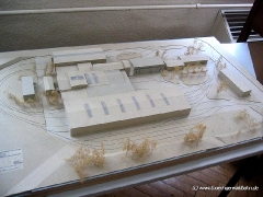 ...und einem Architekturmodell des Betriebshofs und der Wagenhalle. (c) Kutting
