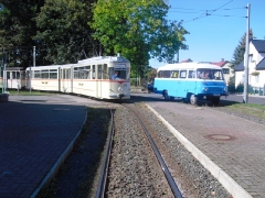 HTw 215 mit Zwickauer LO-Bus, Tabarz, 01.10.2011 (C) Schneider