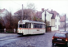 Triebwagen 47 (Waggonbau Gotha, ET57) am 13.04.2002 auf dem Weg zum Ostbahnhof.