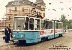 Triebwagen 301 mit Werbung für die Mittedeutsche Allgemeine (MA). (06. Juli 1992)