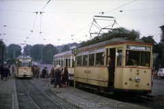 Tw 55, Gotha 1929, Linie: 4, Richtung: WALTERSHAUSEN, Hst Hauptbahnhof, links Tw 203 auf SL1. (10.1967, Earl W. Clark, Jr. Photo)