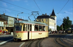 Tw 43, ET57 Gotha 1956, Linie: 2, Richtung: OSTBAHNHOF am Arnoldiplatz. (14.8.1968, Ron Copson Photo)