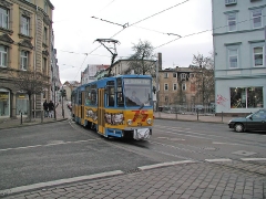Triebwagen 306 am Myconiusplatz. (28. Dezember 2004)