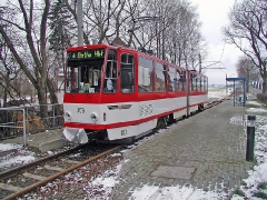 Triebwagen 309 in Leina. (28. Dezember 2004)