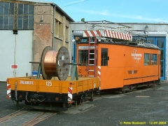 Arbeitstriebwagen 10, Fahrleitungsrevisionswagen mit Lore 125. (12.9.2004)