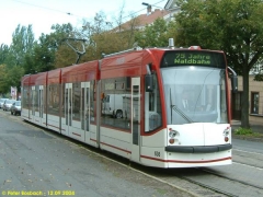 Triebwagen 636. Der EVAG-Combino ebenfalls auf der Friedrichstraße. (12.9.2004)