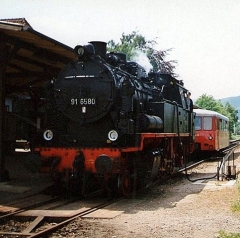 dr_91-6580-beim-wasserfassen-in-friedrichroda-1992_c-stefan-marx_2