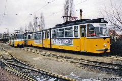 Betriebshof. Noch mehr Waldbahnfarben. Vorne wieder Tw 214. (zwischen 1991 und 1994)
