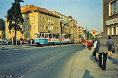 Triebwagen 301 als SL3 am Berta-von-Suttner-Platz. (Oktober 1991)