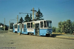 Triebwagen 302 am Gleisdreieck Waltershausen. (Oktober 1991)
