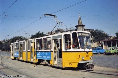 Triebwagen 304 am Hauptbahnhof. (Oktober 1991)
