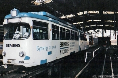 Triebwagen 408 in der Wagenhalle noch vor der Umlackierung (Frühjahr 1991)