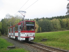 Triebwagen 308 an der Marienglashöhle. (16. Oktober 2004)