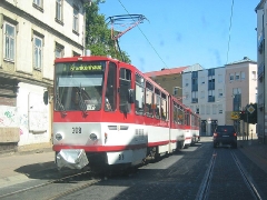 Triebwagen 308 als Traktion in der Waltershäuser Straße. (20. Juni 2005)