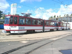 Triebwagen 310 und 312 als Doppeltraktion kurz vor ihrem Einsatz. (12. September 2004)