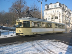 Fotosonderfahrt 01/2006. TW 320 am oberen Ende der Bahnhofstraße. (28. Januar 2006)