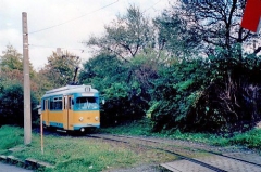 Triebwagen 401 in der Wendeschleife am Hauptbahnhof. (14.10.2002)