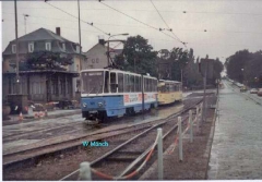 Triebwagen 37 und 301 hintereinander weg. (Sommer 1990)