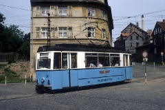 Der Tw 38 war ohne Linienkennzeichnung am Nelkenberg unterwegs. (Juni 1989)