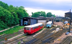 Wir beginnen unsere Reise mit der Thüringerwaldbahn am Gothaer Hauptbahnhof. Dort führt die Hauptbahn von Eisenach in die Thüringer Landeshauptstadt Erfurt, sowie die Strecken von Leinefelde nach Arnstadt, bzw. Suhl vorüber.