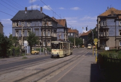 Normalerweise fuhren auf der Waldbahn die Gotha-Gelenkwagen mit Beiwagen. Vereinzelt waren aber auch KT4D unterwegs, wie hier Tw 306 in
