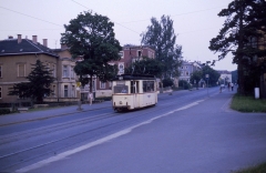Lowa-Front und Gotha-Seitenwände, Nachserien-Lowa oder Vorserien-Gotha? Wir nannten ihn damals „Lotha“. Haltestelle Orangerie im Juli 1987.