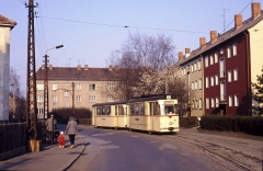 Tw 35 mit Bw zwischen Leinefelder Straße und Reuterstraße. 17.03.1990