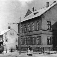 Tw 12